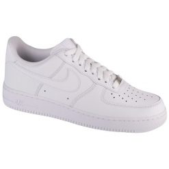 Buty do chodzenia męskie Nike Air Force 1 07. Białe buty sportowe casual Nike, bez wzorów, z materiału, bez zapięcia, nike air force. Za 646.00 zł.