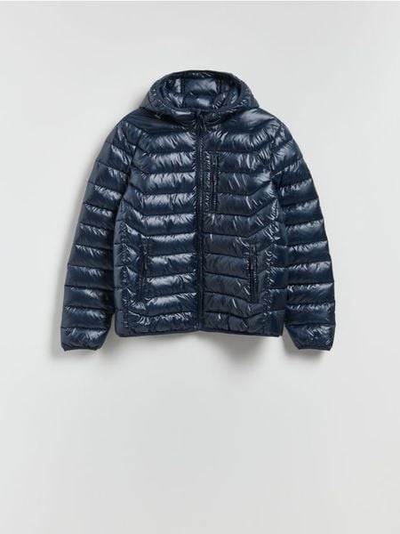 Pikowana kurtka z kapturem - granatowy. Niebieskie kurtki Reserved, l, bez wzorów, z tkaniny, z kapturem. Za 229.99 zł.