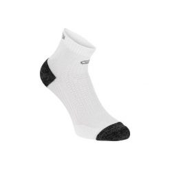 Skarpety do biegania KIPRUN. Skarpety marki KALENJI. Za 19.99 zł.