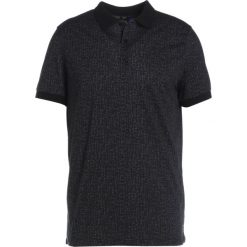 J.LINDEBERG KALLE SUBLIME Koszulka polo black wave. Koszulki polo marki J.LINDEBERG. W wyprzedaży za 209.50 zł.