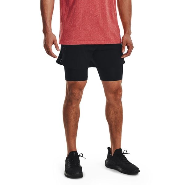 Spodenki męskie Under Armour Peak Woven 2in1. Czarne szorty Under Armour, l, bez wzorów, sportowe. Za 295.60 zł.