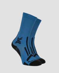 Skarpety trailowe X-Socks Trailrun Perform Crew. Niebieskie skarpety X-Socks, bez wzorów. Za 98.00 zł.