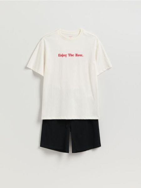 Dwuczęściowa piżama z napisem - biały. Białe piżamy Reserved, l, bez wzorów, z bawełny, bez ramiączek. W wyprzedaży za 45.99 zł.