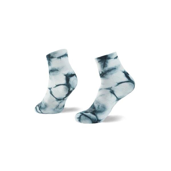 Skarpety Trekkingowe Na Giean Medium Weight Tie-Dyed Micro Monochrome. Białe skarpety NA GIEAN, bez wzorów. Za 64.99 zł.