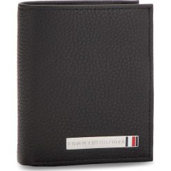 Mały Portfel Męski TOMMY HILFIGER - Th Plaque Ns Trifold AM0AM03637 002. Portfele marki Cropp. W wyprzedaży za 279.00 zł.