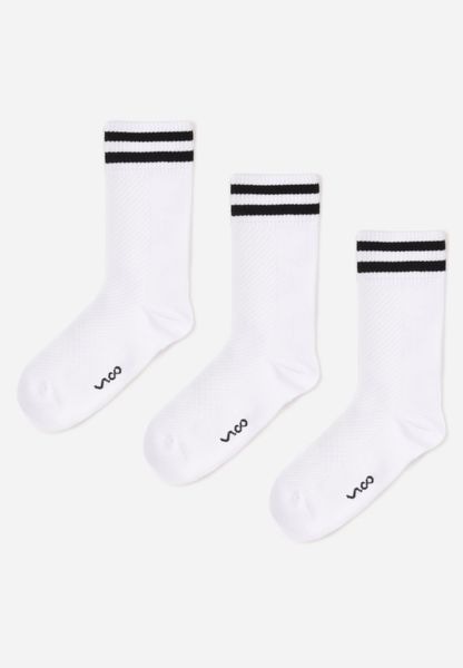 Białe 3-pack Skarpety Bawełną Długie z Paskami Iten. Białe skarpety Born2be, bez wzorów, z bawełny. Za 29.99 zł.