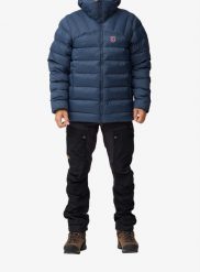 Kurtka ocieplana męska Fjallraven Expedition Mid Winter Jacket. Niebieskie kurtki Fjällräven, m, bez wzorów, z materiału, z kapturem. Za 1,693.99 zł.