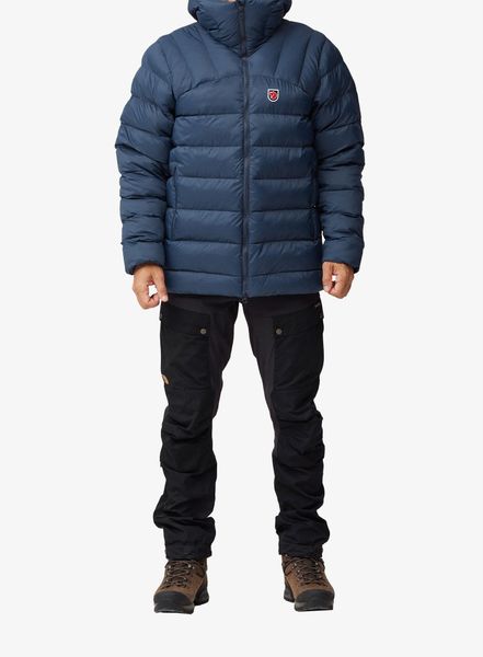 Kurtka ocieplana męska Fjallraven Expedition Mid Winter Jacket. Niebieskie kurtki Fjällräven, m, bez wzorów, z materiału, z kapturem. Za 1,693.99 zł.