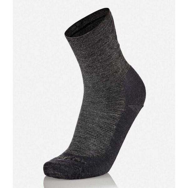 Skarpetki Mb Wear Siberia. Szare skarpety MB WEAR, bez wzorów. Za 169.00 zł.