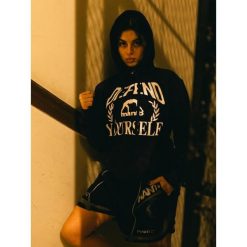 MANTO bluza z kapturem DEFEND czarna. Czarne bluzy z kapturem Manto, bez wzorów, z kapturem. Za 249.00 zł.