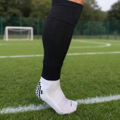 Getry piłkarskie czarne skarpety bez stóp 42-47. Czarne skarpety YAKIMASPORT, bez wzorów. Za 19.99 zł.