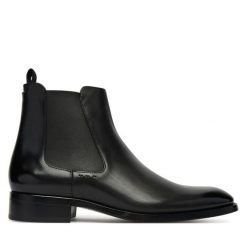 Sztyblety BOSS. Czarne botki sznurowane Boss, bez wzorów, bez obcasa, bez zapięcia. Za 3,089.00 zł.