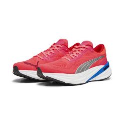Męskie buty do biegania Magnify NITRO™ 2 PUMA. Czerwone buty do biegania Puma, bez wzorów, bez zapięcia, do biegania. W wyprzedaży za 427.00 zł.