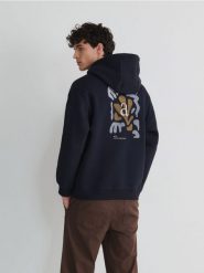 Bluza z kapturem - granatowy. Niebieskie bluzy z kapturem Reserved, l, bez wzorów, z bawełny, z kapturem. W wyprzedaży za 79.99 zł.