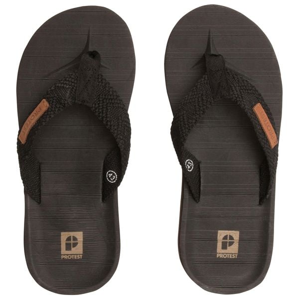 Klapki męskie PROTEST Haiti. Czarne klapki Protest. W wyprzedaży za 135.99 zł.