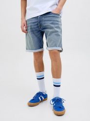 Jack & Jones Szorty dżinsowe "Rick" w kolorze niebieskim rozmiar: S. Niebieskie szorty Jack & Jones, s, z aplikacjami, z jeansu, klasyczne. Za 122.38 zł.