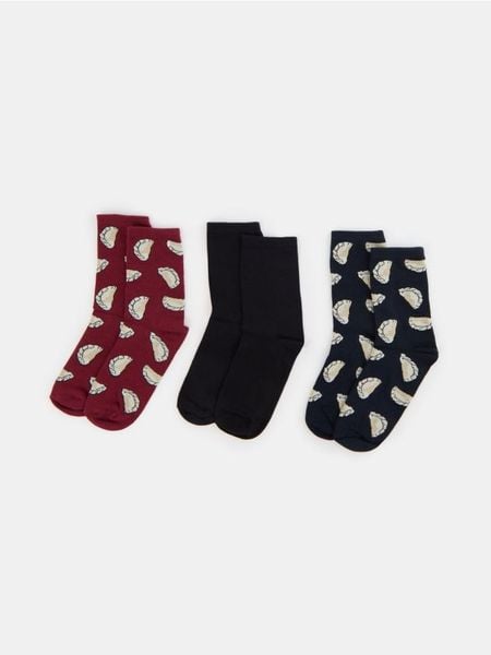 Prążkowane skarpetki 3 pack - wielobarwny. Skarpety Sinsay, bez wzorów, prążkowane. Za 17.99 zł.