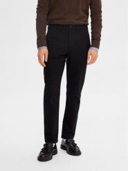 Selected Homme Chinosy 16090139 Czarny Slim Fit. Czarne eleganckie spodnie Selected Homme, m, z bawełny. Za 189.99 zł.