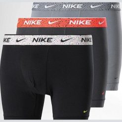Bokserki Nike Trunk 3 szt. KE1284 0W3 czarne. Czarne bokserki Nike, m, bez wzorów. Za 177.62 zł.