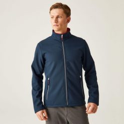 Softshell roboczy męski Ascender. Niebieskie kurtki softshell Regatta, m, bez wzorów, z softshellu, bez kaptura. W wyprzedaży za 649.99 zł.