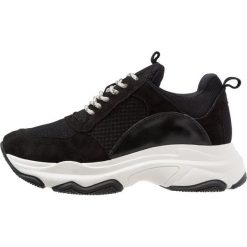 Steve Madden RUSSEL Sneakersy niskie black. Buty sportowe casual marki Steve Madden. Za 589.00 zł.