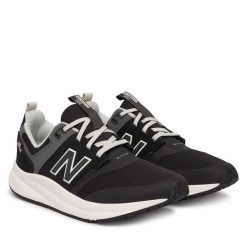 Buty do biegania New Balance. Czarne buty do biegania New Balance, bez wzorów, bez zapięcia, do biegania. Za 399.99 zł.