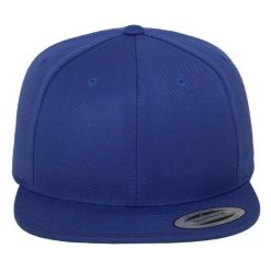 Klasyczna Czapka Z Daszkiem. Czarne czapki z daszkiem FLEXFIT, bez wzorów, z materiału. Za 65.99 zł.