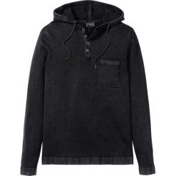 Sweter z kapturem bonprix czarny. Czarne swetry nierozpinane bonprix, l, bez wzorów, bez kołnierzyka, bez ramiączek. Za 59.99 zł.