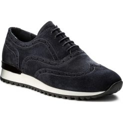 Sneakersy TOMMY HILFIGER - Runner Inspired Suede Lace Up FM0FM01510 Midnight 403. Buty sportowe casual marki Tommy Hilfiger. W wyprzedaży za 359.00 zł.