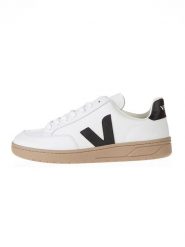 Veja Skórzane sneakersy "V 12" w kolorze biało-czarnym rozmiar: 46. Białe buty sportowe casual Veja, bez wzorów, z materiału, bez zapięcia. Za 614.96 zł.