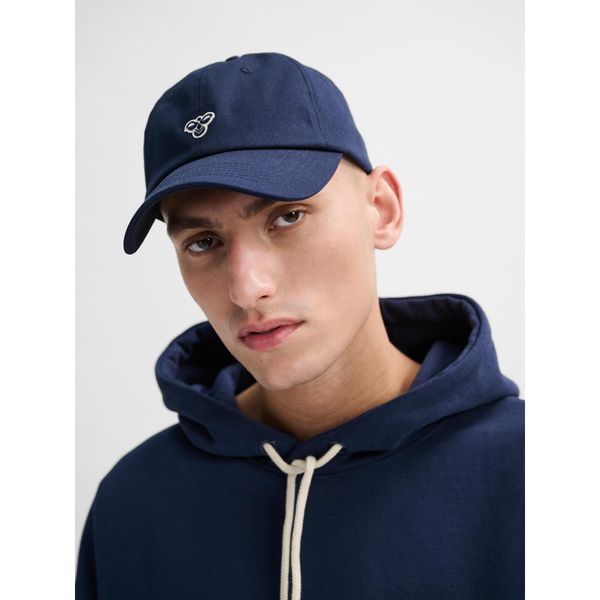 Czapka baseballowa Hummel. Niebieskie czapki zimowe Hummel, bez wzorów, z bawełny. Za 159.50 zł.