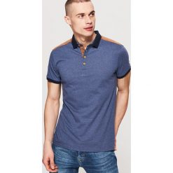 Koszulka polo z kontrastowymi wstawkami - Niebieski. Koszulki polo sportowe marki House. W wyprzedaży za 39.99 zł.