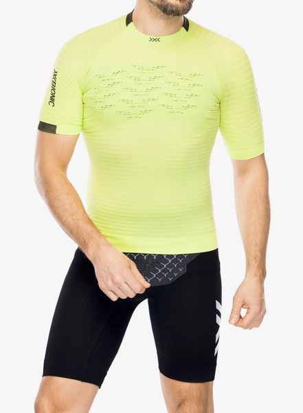 Koszulka do biegania X-bionic Effektor 4D Running Shirt SH SL. Zielone odzież kompresyjna X BIONIC, l, bez wzorów, z materiału, do biegania. Za 874.00 zł.