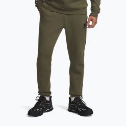 Spodnie męskie Under Armour Icon Fleece Jogger. Zielone joggery i bojówki Under Armour, m, bez wzorów, sportowe. Za 299.99 zł.