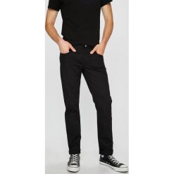 Armani Exchange - Spodnie. Spodnie materiałowe marki Armani Exchange. W wyprzedaży za 269.90 zł.