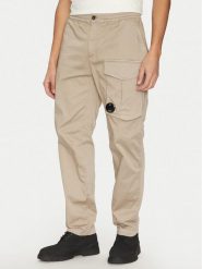 C.P. Company Spodnie materiałowe 18CMPA169A005694G Beżowy Relaxed Fit. Brązowe spodnie materiałowe C.P. Company, m, bez wzorów, z materiału. Za 1,009.00 zł.