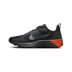 Buty do chodzenia męskie Nike Lunar Roam. Czarne buty do biegania Nike, bez wzorów, z materiału, bez zapięcia, do biegania. Za 499.99 zł.