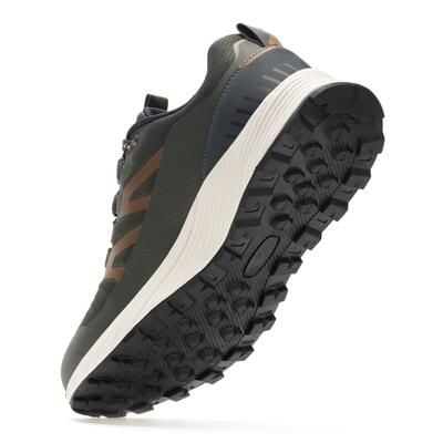 Męskie buty Ravika. Zielone buty turystyczne Regatta, bez wzorów, z poliesteru, bez zapięcia. W wyprzedaży za 299.99 zł.