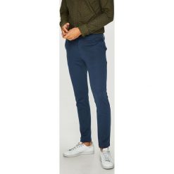 Only & Sons - Spodnie. Spodnie materiałowe marki Only & Sons. W wyprzedaży za 119.90 zł.