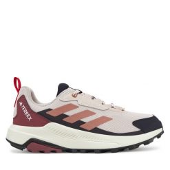 Trekkingi adidas. Czerwone buty trekkingowe Adidas, bez wzorów, bez zapięcia. Za 349.99 zł.