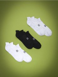 Skarpetki 3 pack - wielobarwny. Skarpety Sinsay, bez wzorów. Za 8.99 zł.