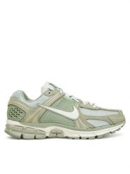 Nike Sneakersy Zoom Vomero 5 HF1553 300 Zielony. Zielone buty sportowe casual Nike, bez wzorów, z materiału, bez zapięcia. Za 629.99 zł.