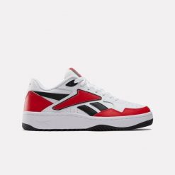 Buty sportowe męskie Reebok ATR Chill sneakersy lifestylowe białe czerwone. Białe buty turystyczne Reebok, bez wzorów, bez zapięcia, trekkingowe. Za 249.00 zł.