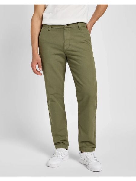 LEE MĘSKIE SPODNIE MATERIAŁOWE RELAXED WORKWEAR CHINO MERCANTIL GREEN 112355786 L78K008526. Zielone eleganckie spodnie Lee, na co dzień, na jesień, l, z bawełny, klasyczne. Za 229.99 zł.