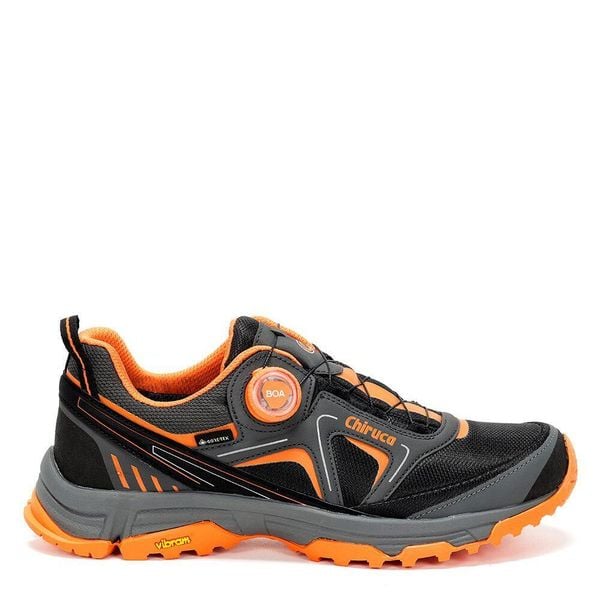 Buty trekkingowe Chiruca Tirreno Boa 08 Gore-Tex. Brązowe buty turystyczne Chiruca, bez wzorów, z gore-texu, bez zapięcia, trekkingowe, gore-tex. Za 797.45 zł.