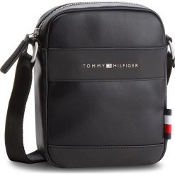 Saszetka TOMMY HILFIGER - Th City Mini Reporter AM0AM03582 002. Torby na ramię marki Tommy Hilfiger. Za 299.00 zł.