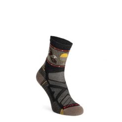 Skarpety turystyczne Smartwool Hike Light Cushion Soaring Print Mid Crew Socks. Szare skarpety Smartwool, bez wzorów. Za 106.77 zł.