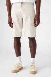 WRANGLER CASEY CARGO SHORTS MĘSKIE SPODNIE MATERIAŁOWE MATERIAŁ PUMICE STONE W1C3CGC13. Brązowe szorty Wrangler, m, bez wzorów, z materiału. Za 159.99 zł.