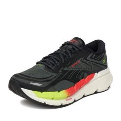 Sneakersy Reebok. Czarne buty do biegania Reebok, bez wzorów, bez zapięcia, do biegania. Za 569.99 zł.