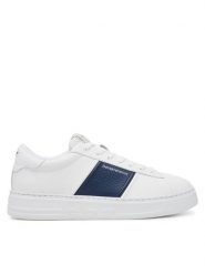 Emporio Armani Sneakersy X4X570 XN840 T849 Biały. Białe buty sportowe casual Emporio Armani, bez wzorów, ze skóry, bez zapięcia. Za 849.99 zł.